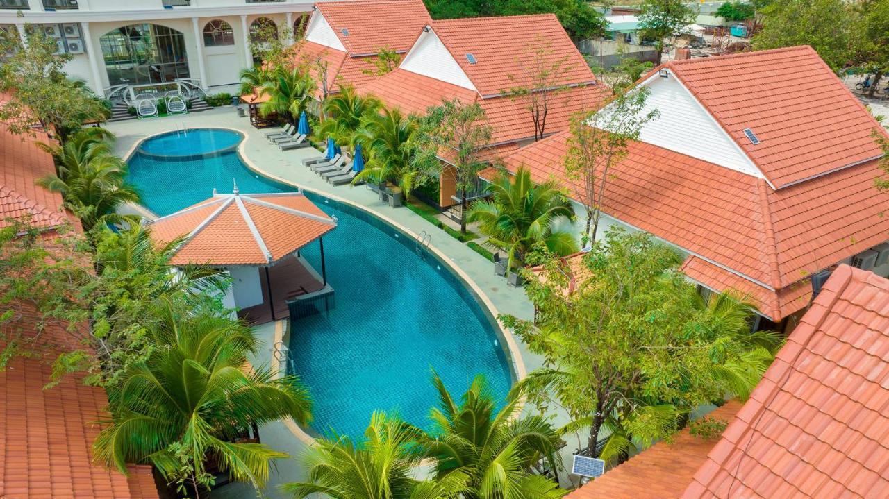 ซี บรีซ รีสอร์ต Hotel สีหนุวิลล์ ภายนอก รูปภาพ